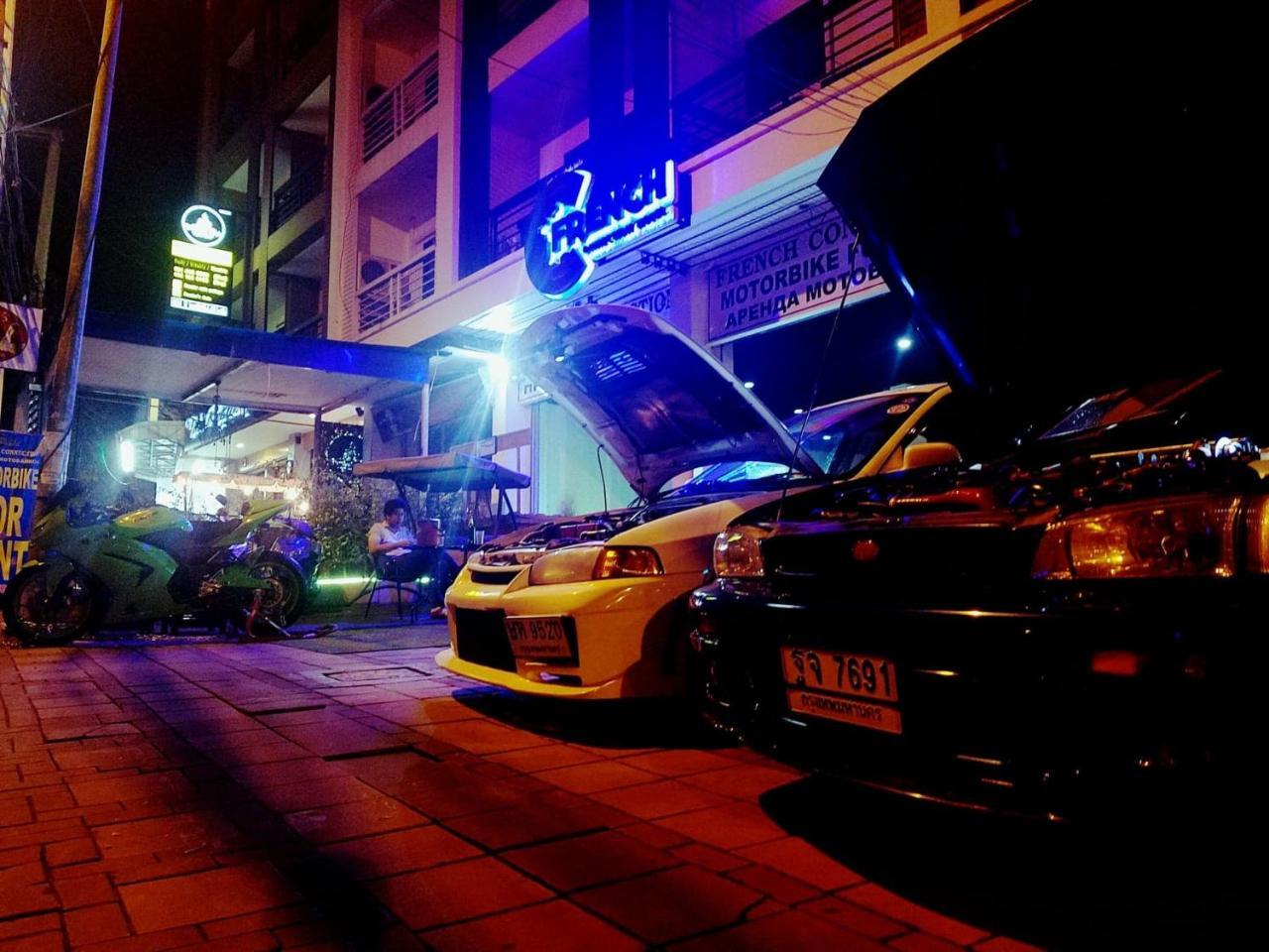 French Connection Hotel Патая Екстериор снимка