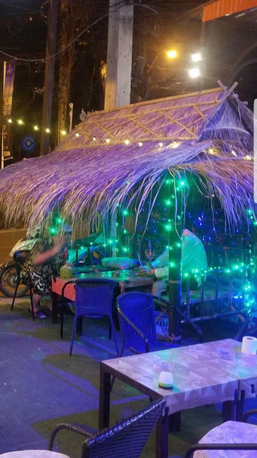 French Connection Hotel Патая Екстериор снимка